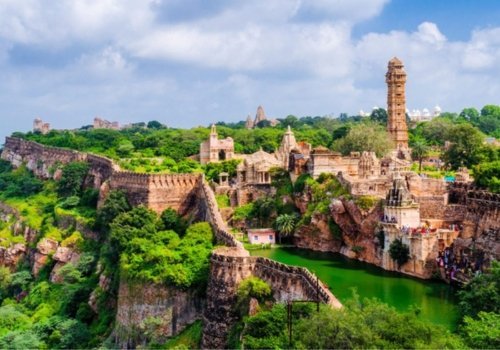 Chittorgarh taxi service
